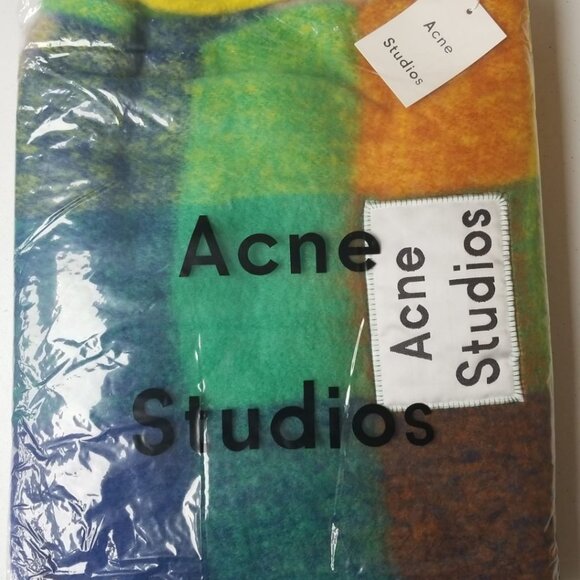 Acne Studios Scarf - Picture 4 of 4